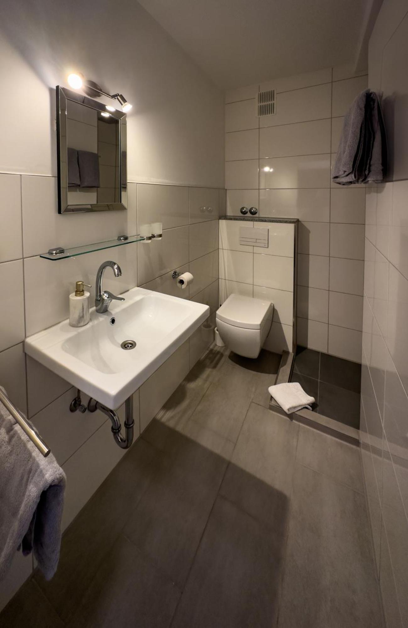 Hotel Schmidt Garni Есен Екстериор снимка