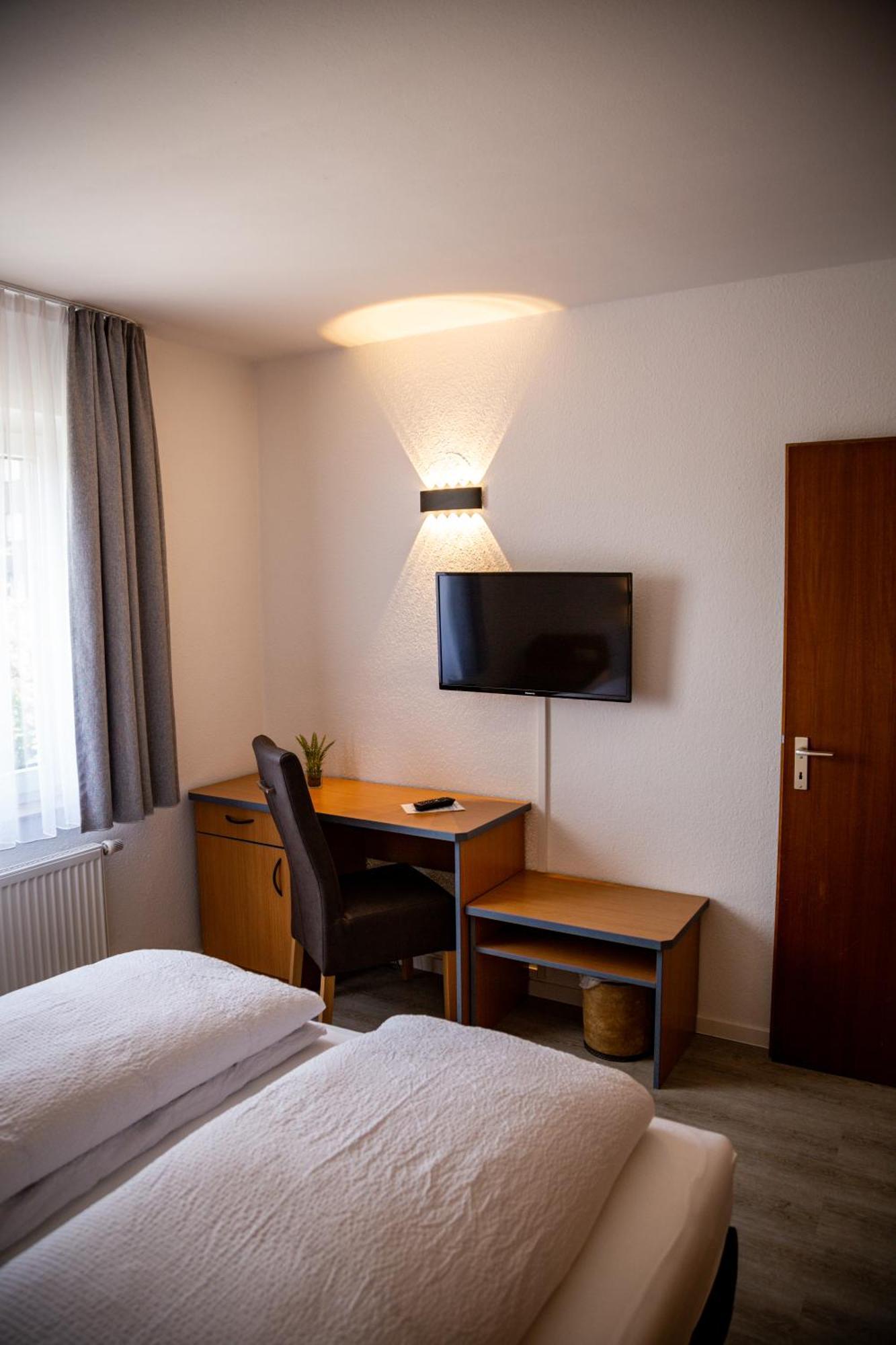 Hotel Schmidt Garni Есен Екстериор снимка