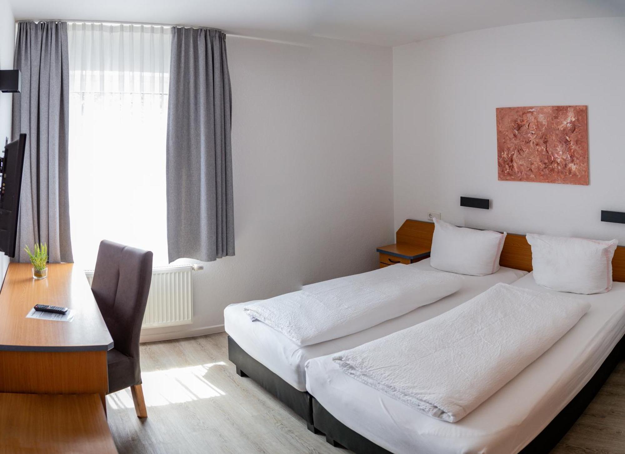 Hotel Schmidt Garni Есен Екстериор снимка