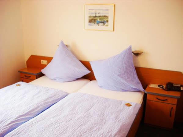 Hotel Schmidt Garni Есен Екстериор снимка